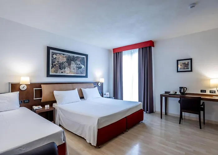 史塔迪欧酒店 酒店 皮亚琴察